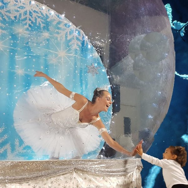 Ballerina in Snowglobe