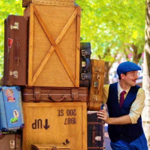 Koffers vol Betoveringen - Straattheater Act