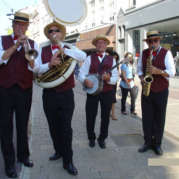 De Swinging Jazzband
