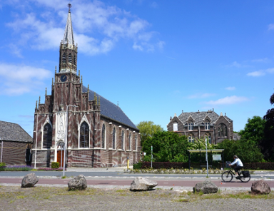 Foto Scheepjeskerk en pastorie Hazerswoude-Rijndijk