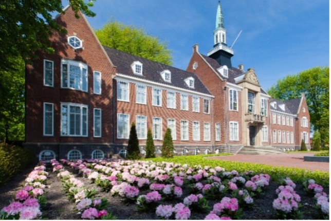 Foto oude raadhuis Alphen aan den Rijn