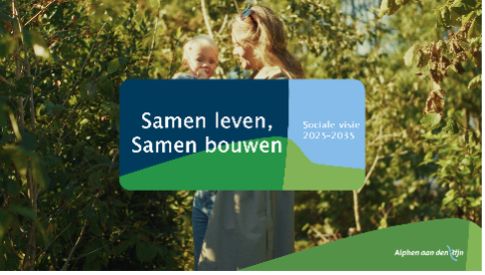 Bord in de natuur met de tekst ‘samen leven, samen bouwen’.