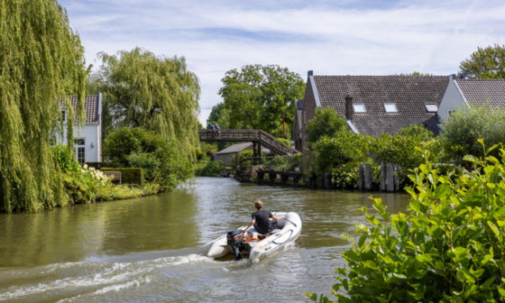 TEKST OVER DE AFBEELDING