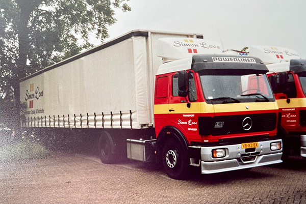 Mercedes-Benz NG Grossraum 6X6 met ballastbox