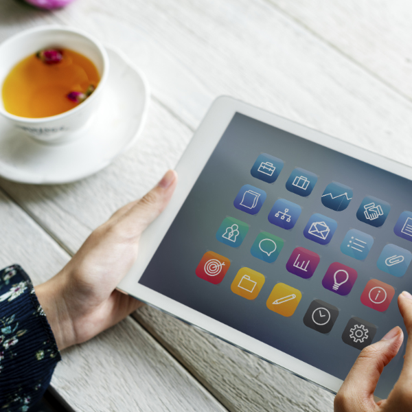 Hersenen in een opgelichte lichtbal