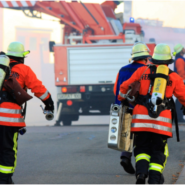 Hersenen in een opgelichte lichtbal