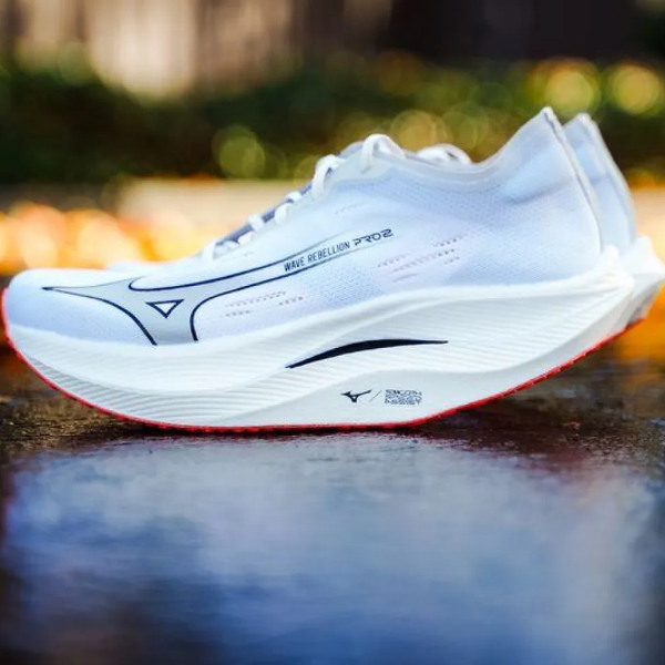 Mizuno Wave Rebellion Pro 2