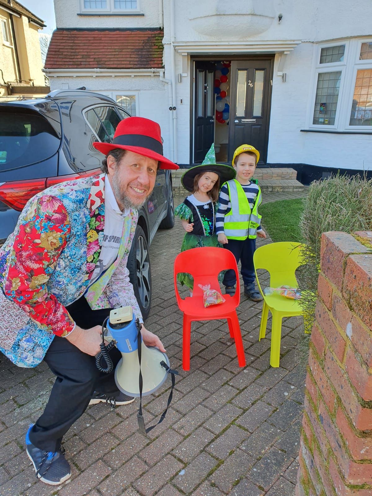 Purim in the streets of Mill Hill