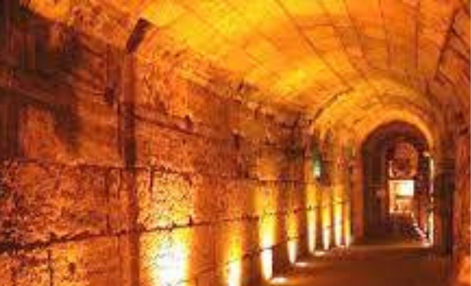 Virtual tour of the Kotel tunnels