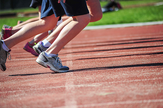 track runners