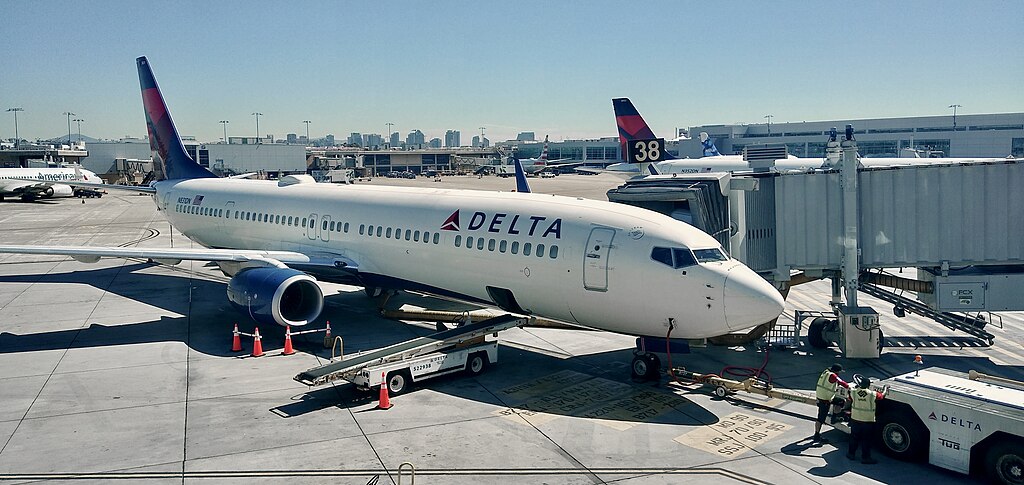Delta is offering $30,000 to passengers who were on plane flipped over in Toronto