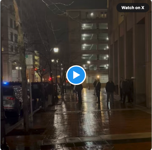 BREAKING: Car crashes into Biden motorcade in Delaware, Secret Service agents draw weapons on driver