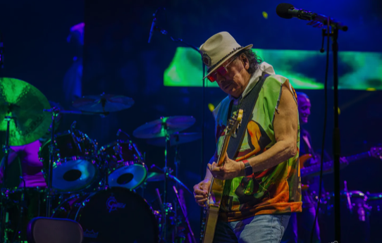 Jam of the Day: Smooth by Carlos Santana