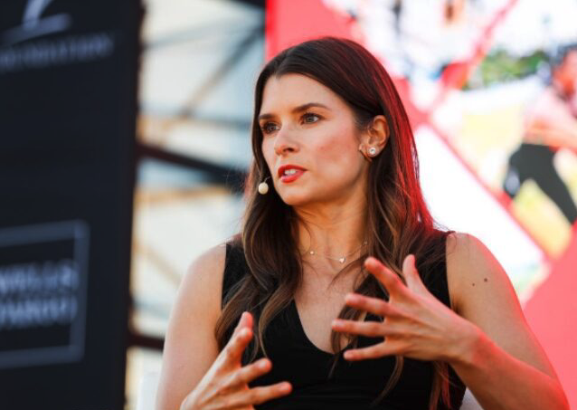 Danica Patrick Says She’s Never Voted Before, But Will Vote for Trump This Year: ‘It’s That Important’