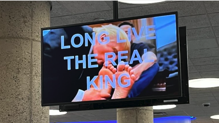 Government TV's hacked to show AI video of Trump licking Elon Musk's toes—WaPo claims it's 'possibly' fake