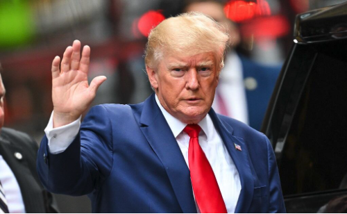 Trump To Sue DOJ For $100 Million Over Mar-a-Lago Raid