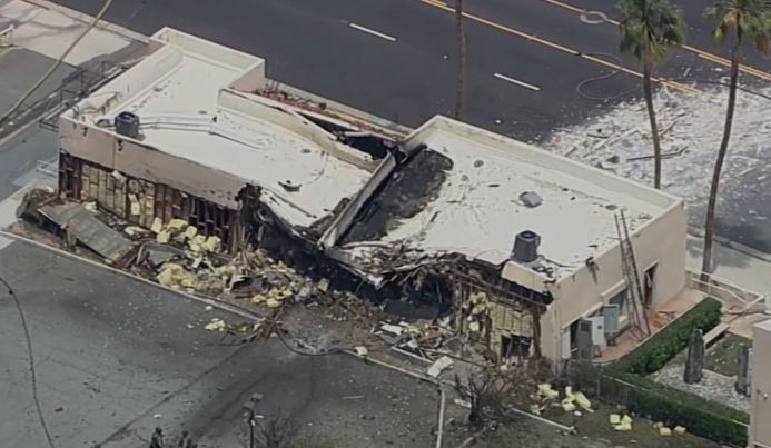 Explosion damages buildings in Palm Springs, cause not determined