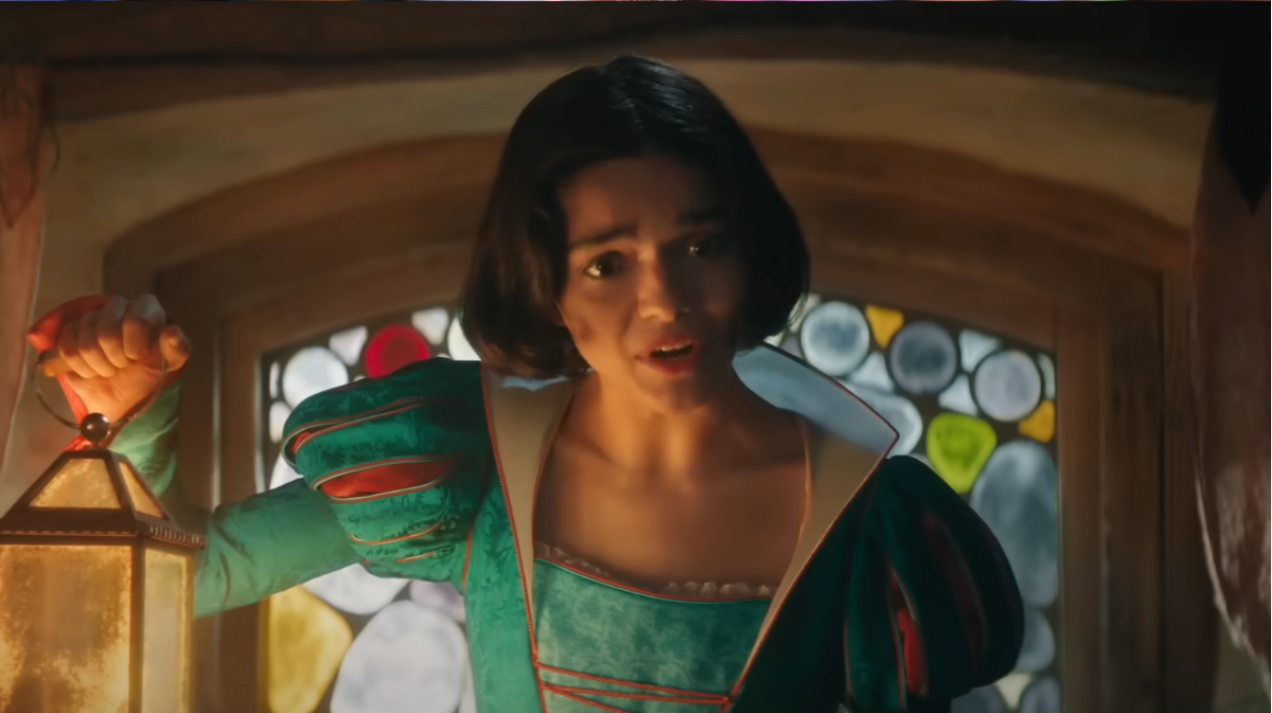 Snow White Bombing Was The Best Gift Hollywood Could Give Us
