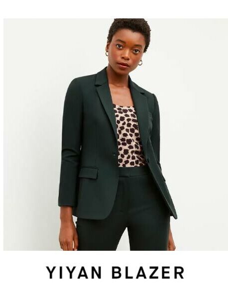 Image of the forest green Yiyan blazer