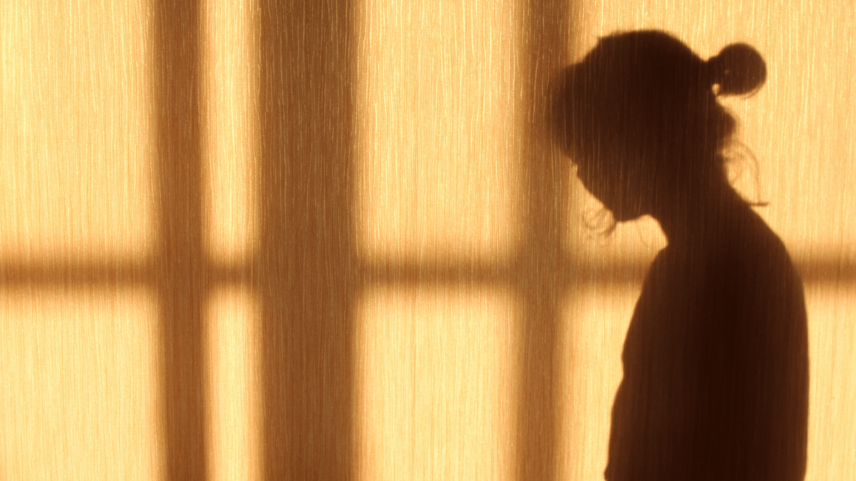 shadow-of-woman