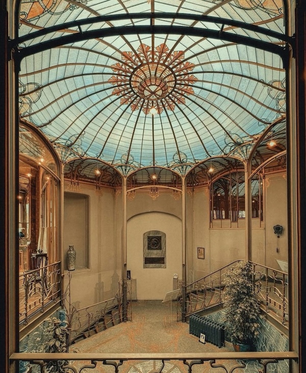 @kellybehunstudio on Instagram