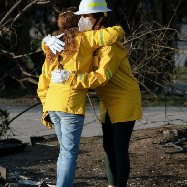 SHARE THE ACTS OF GENEROSITY BRINGING YOUR COMMUNITY TOGETHER