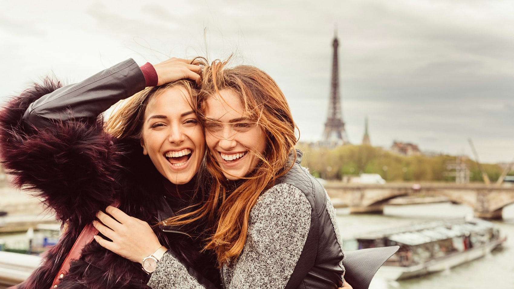 Girls in Paris at Eiffel Tower