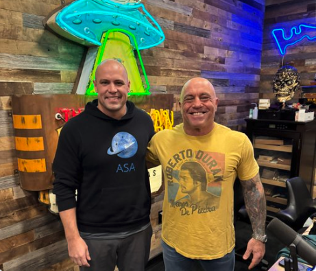 Former F-18 Pilot Tells Joe Rogan Drones Aren't WMD 'Sniffers' As Dronegate Intensifies