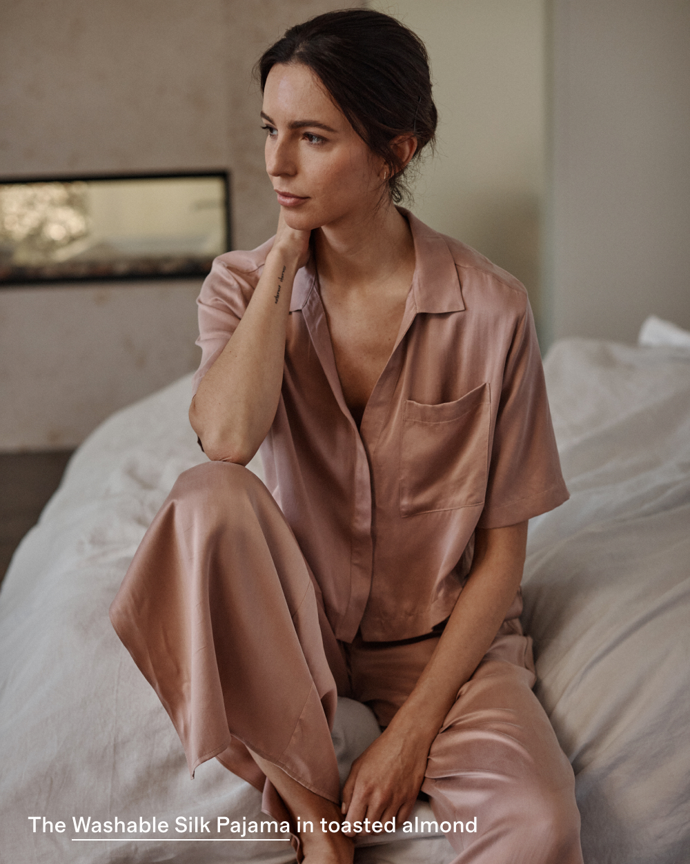 LUSTROUS LOUNGEWEAR