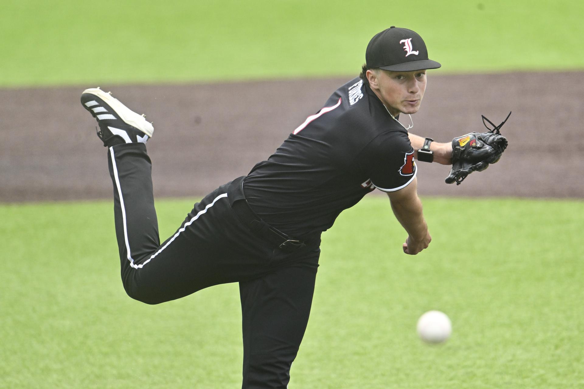 Photo of Patrick Forbes throwing a pitch
