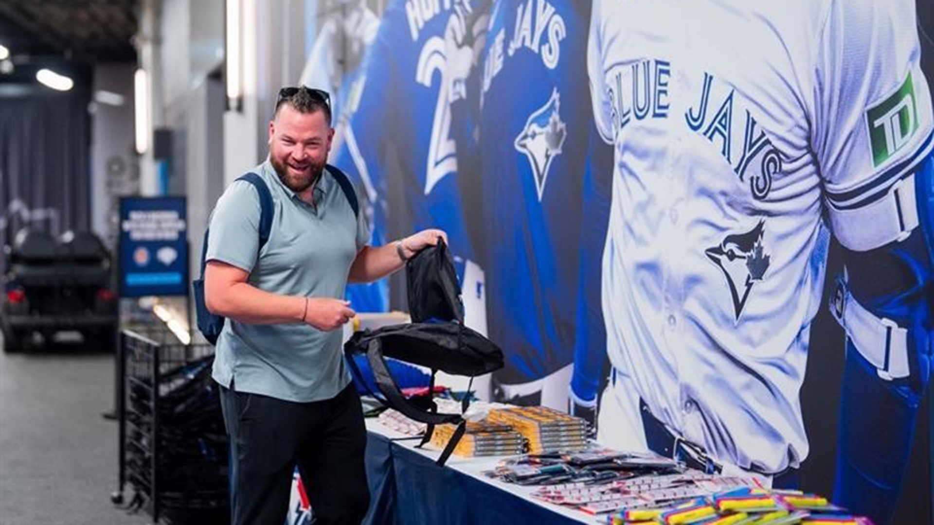 Manager John Schneider