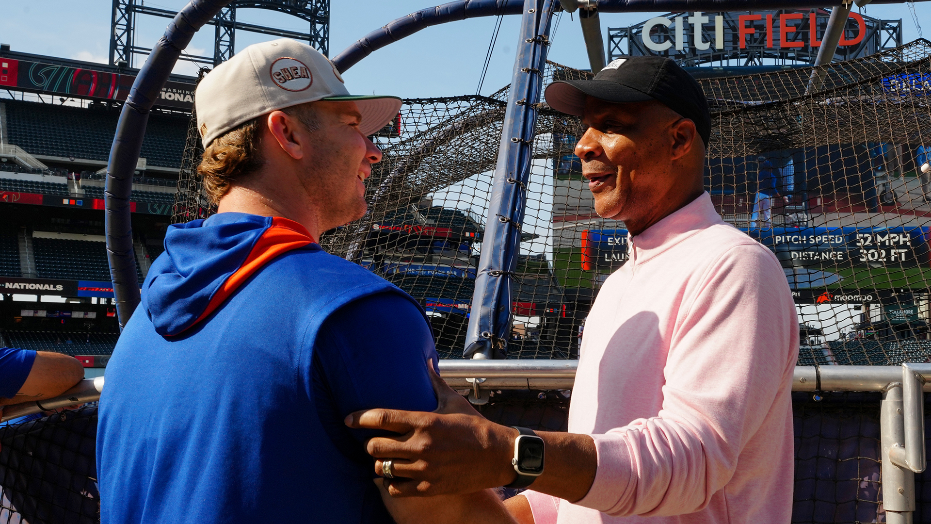 Pete Alonso and Darryl Strawberry