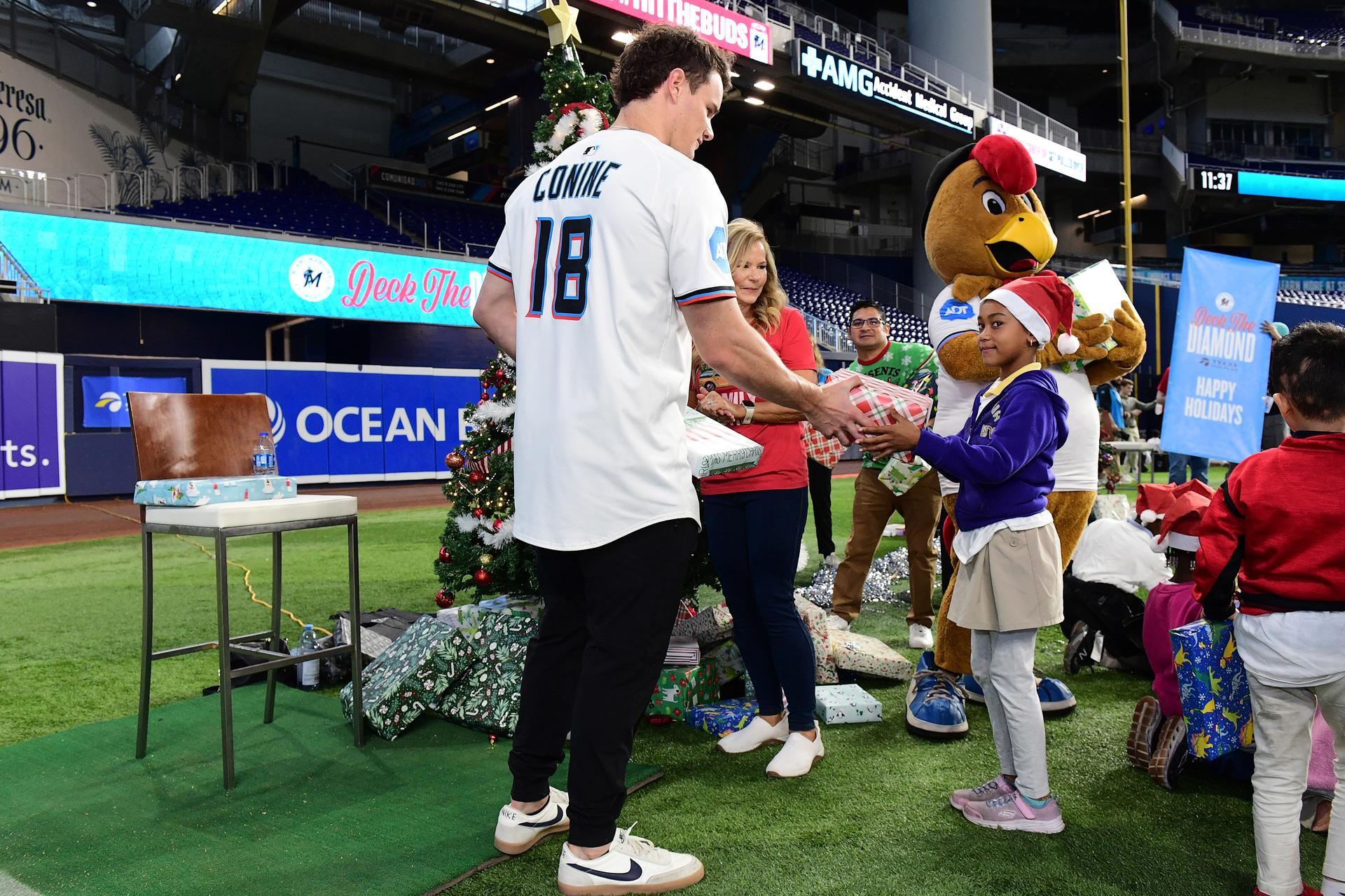 Griffin Conine and event attendees