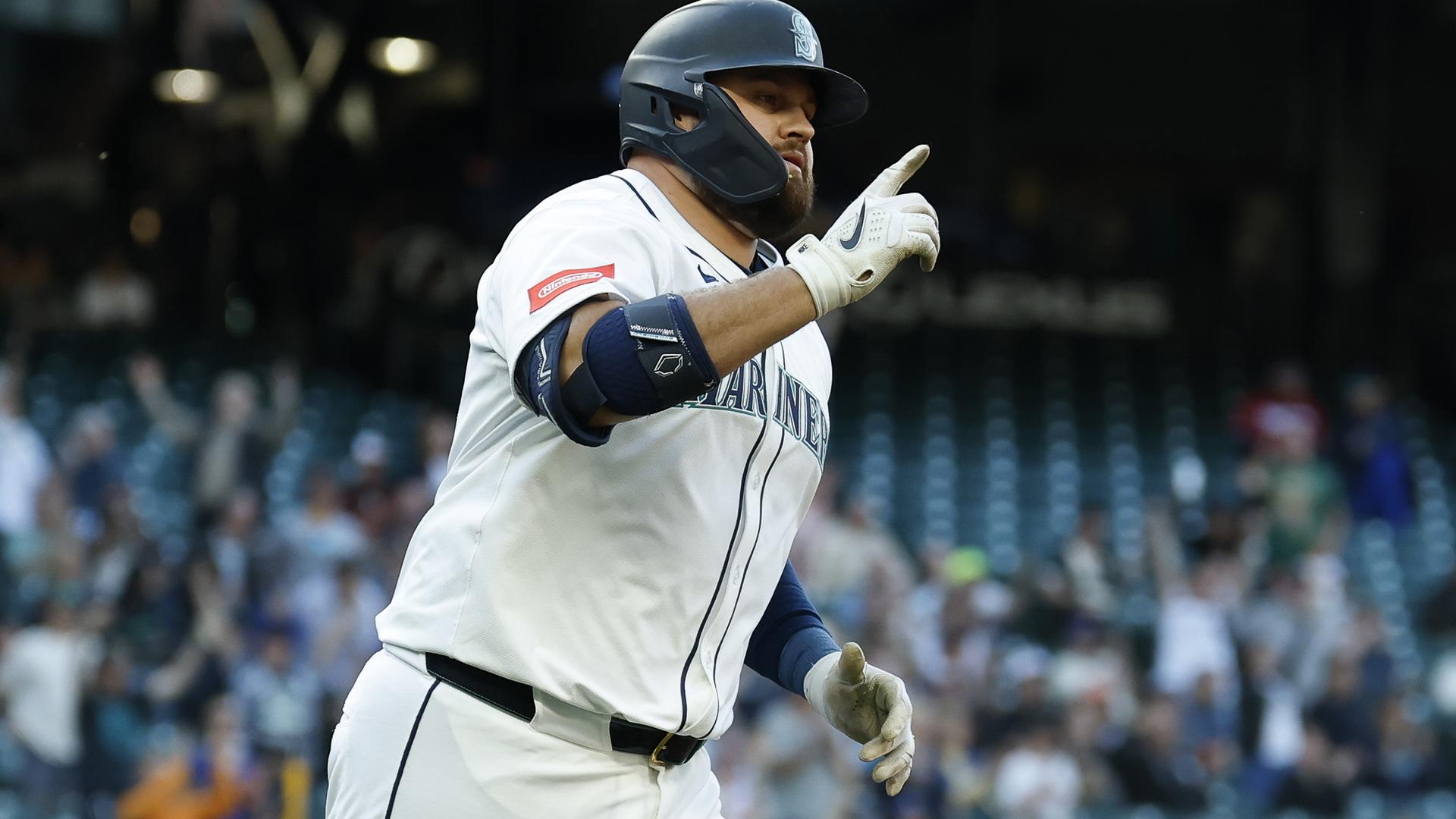 Rowdy Tellez