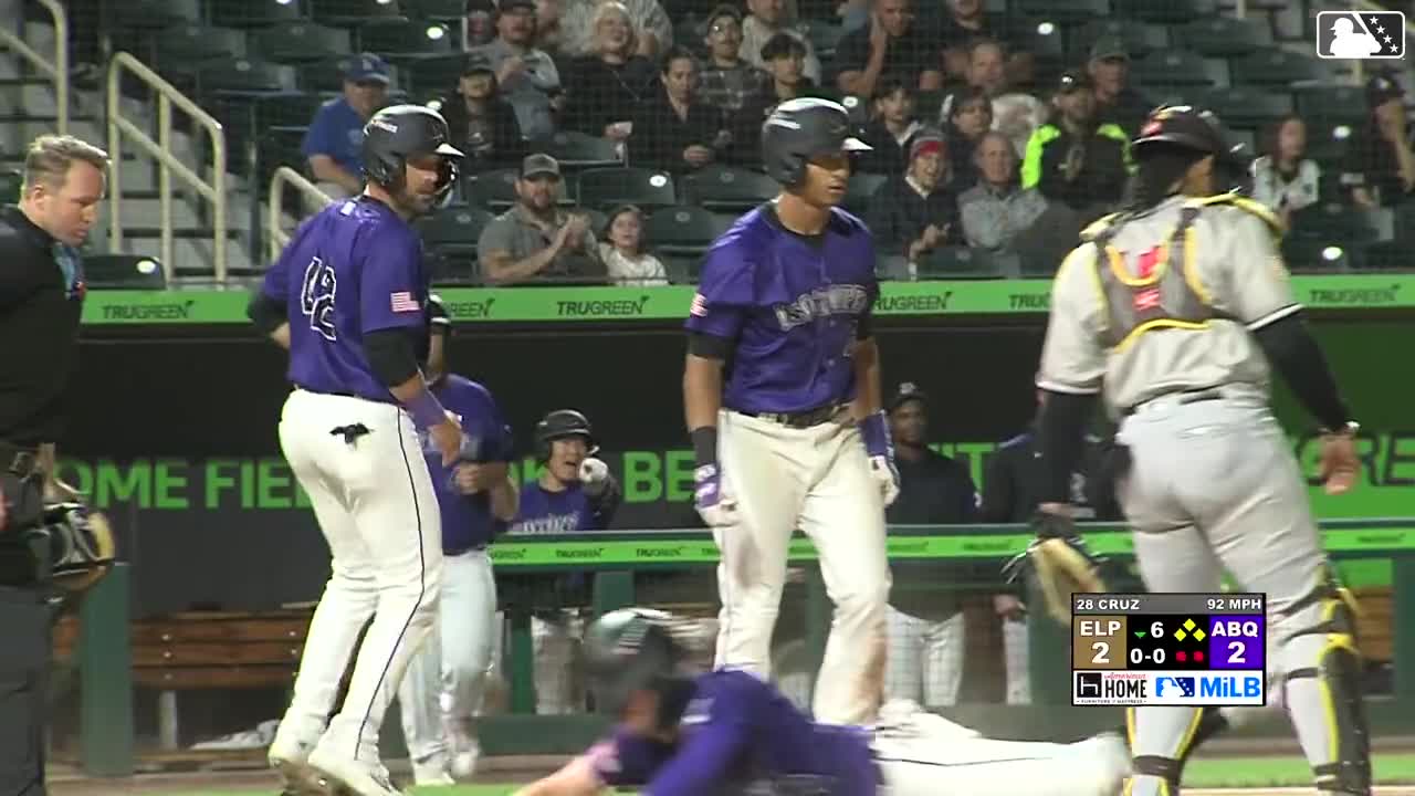 Albuquerque's 3-run BB