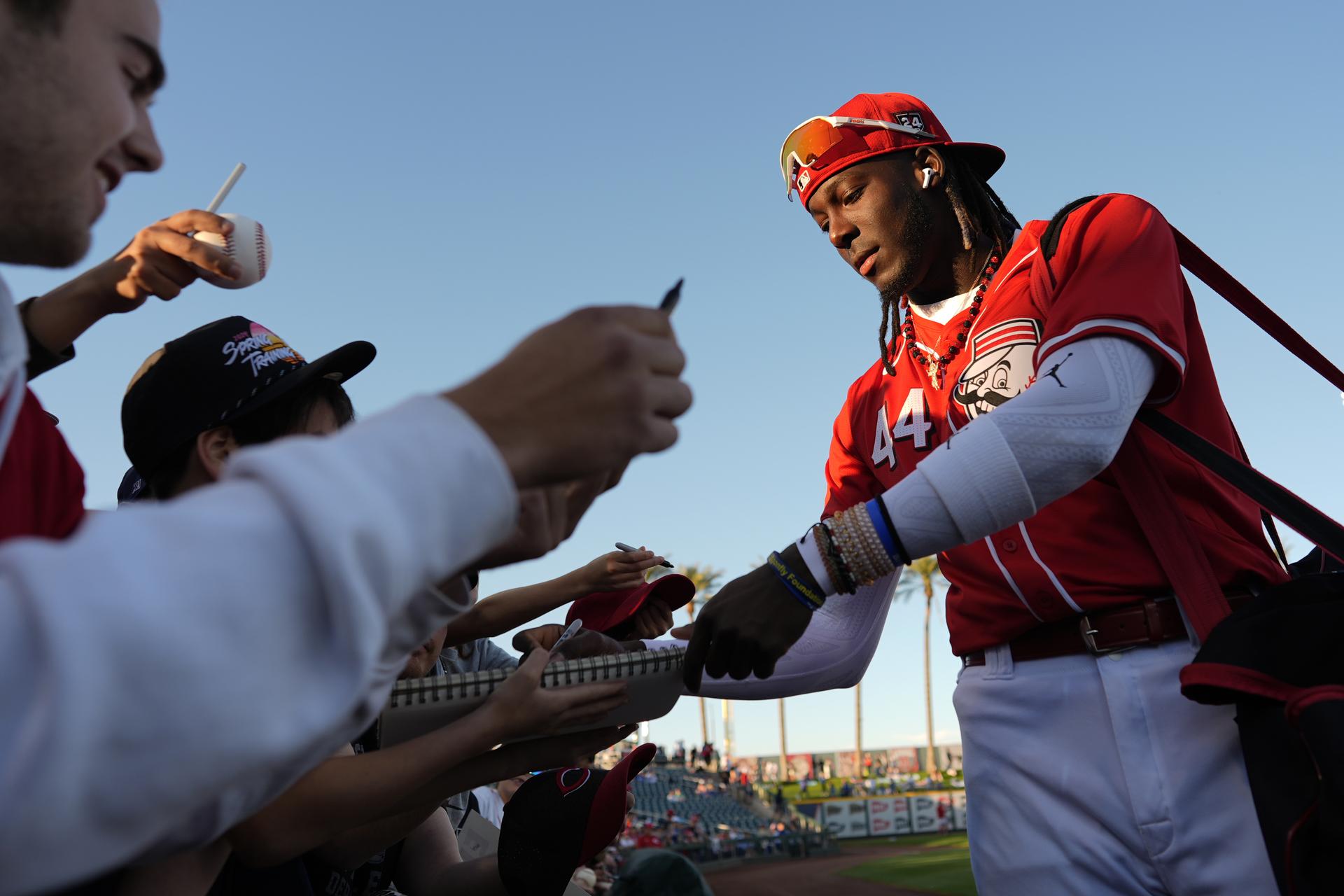 Reds fans, Elly De La Cruz