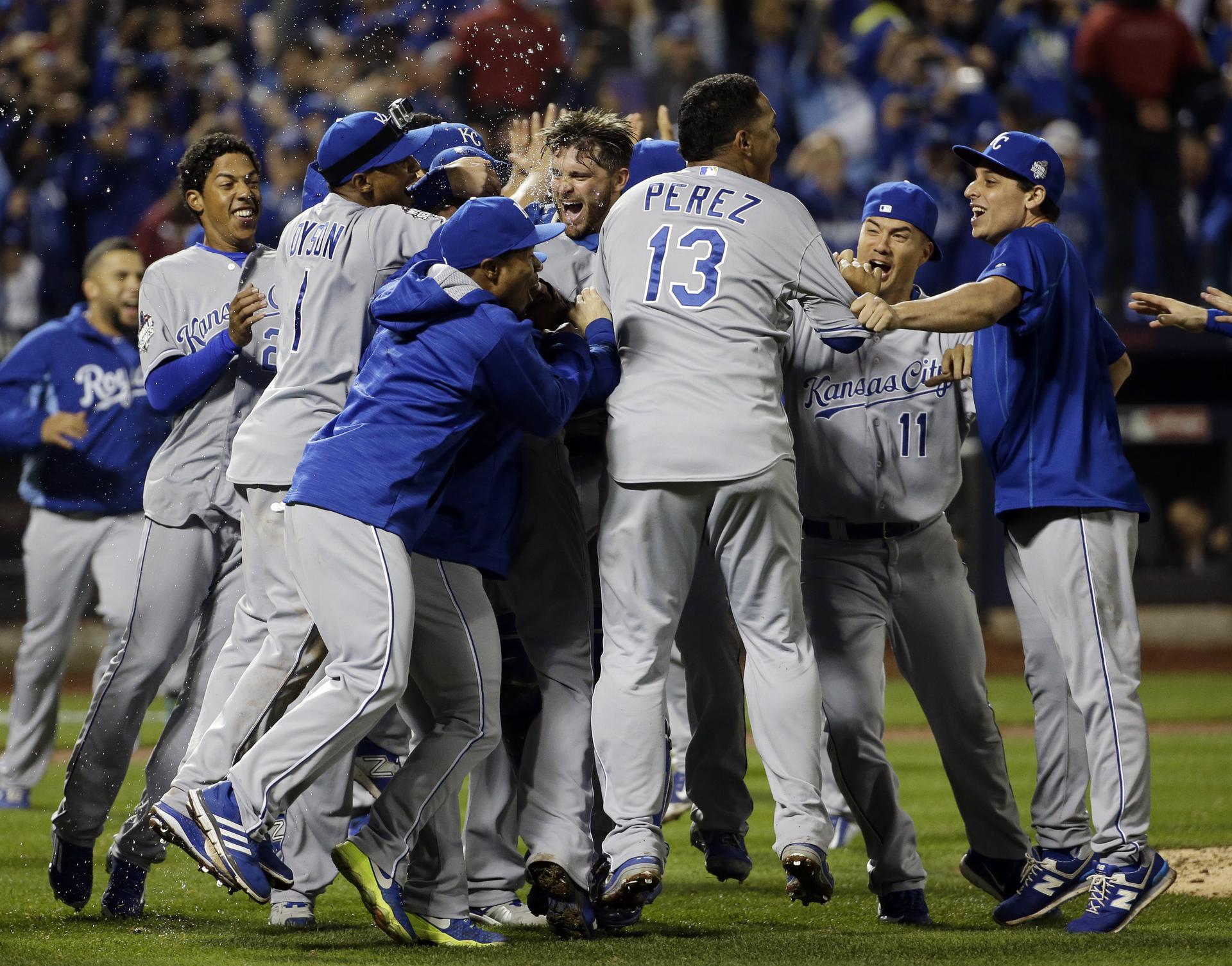 Royals win 2015 World Series