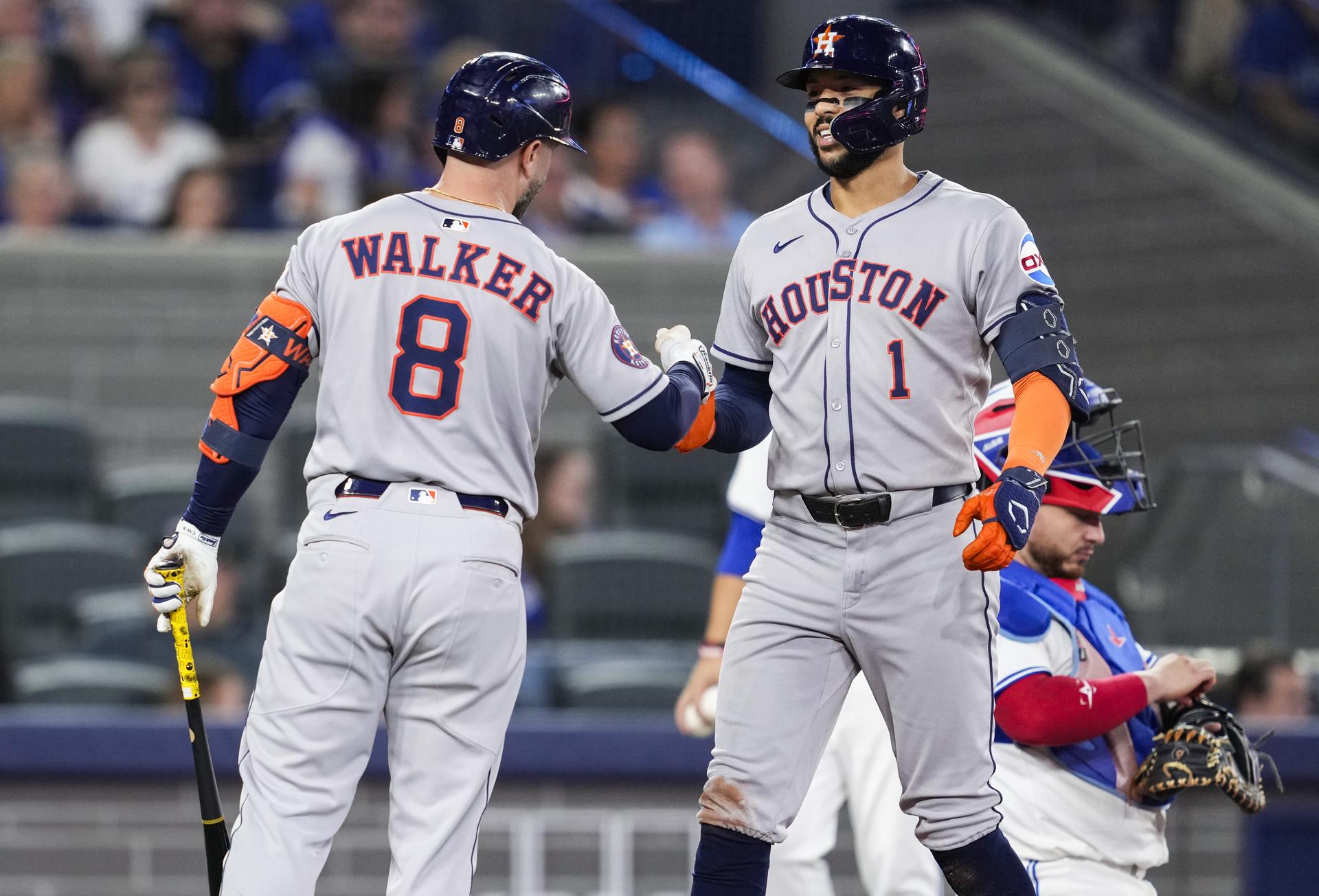 Christian Walker, Carlos Correa