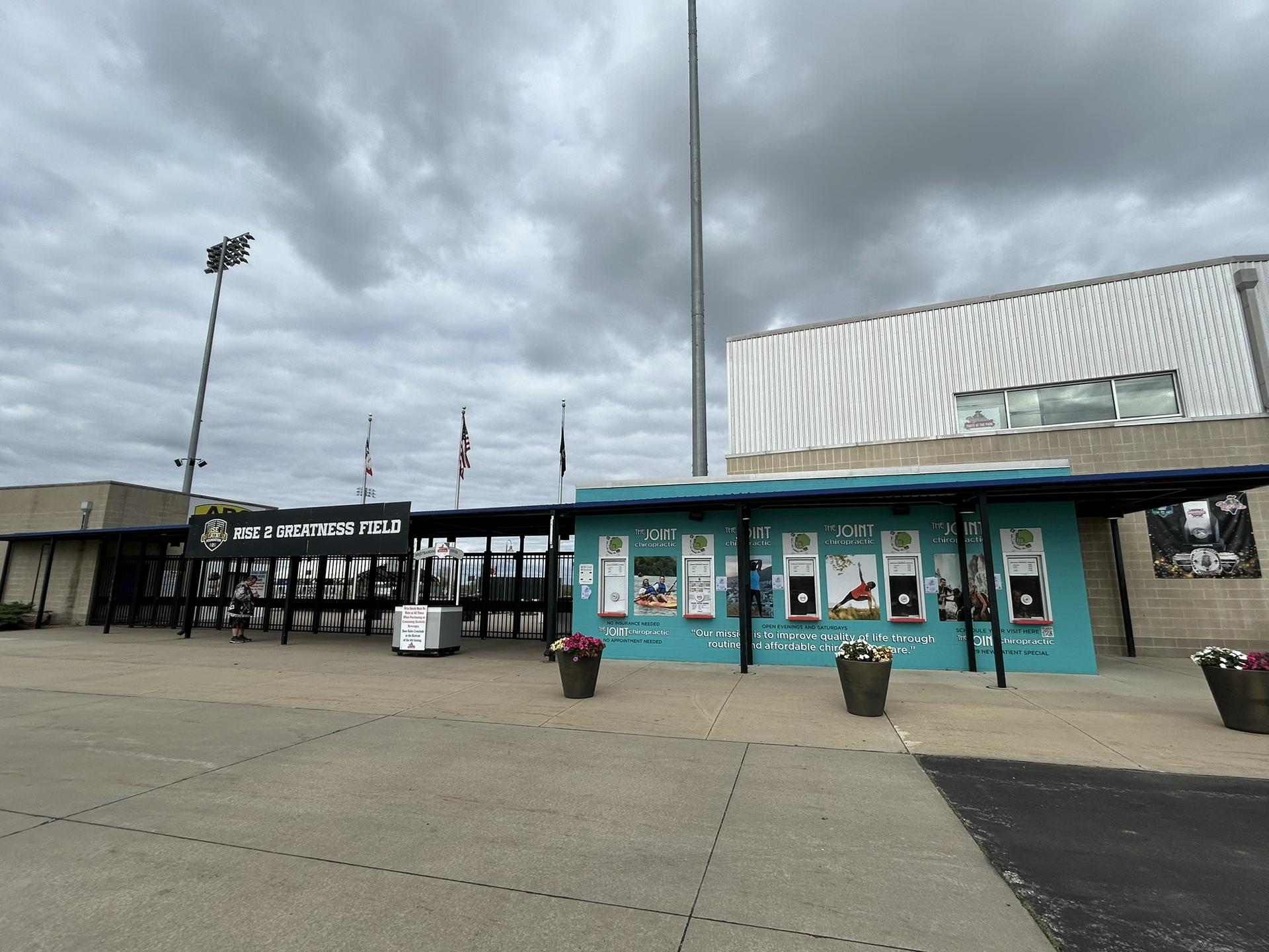 Veterans Memorial Stadium