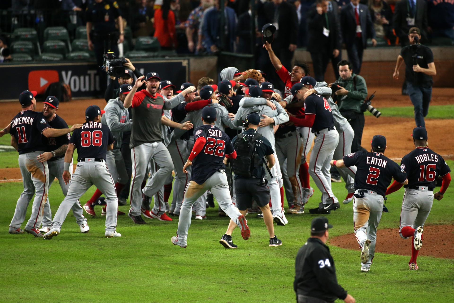 2019 Nationals celebrating their World Series championship