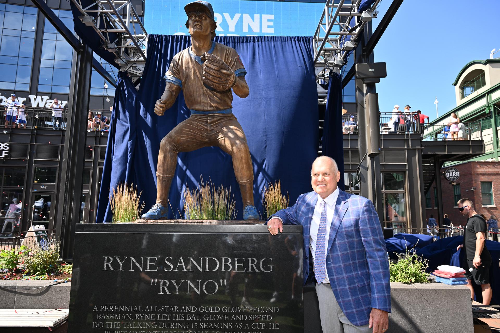 Ryne Sandberg statue unveiling