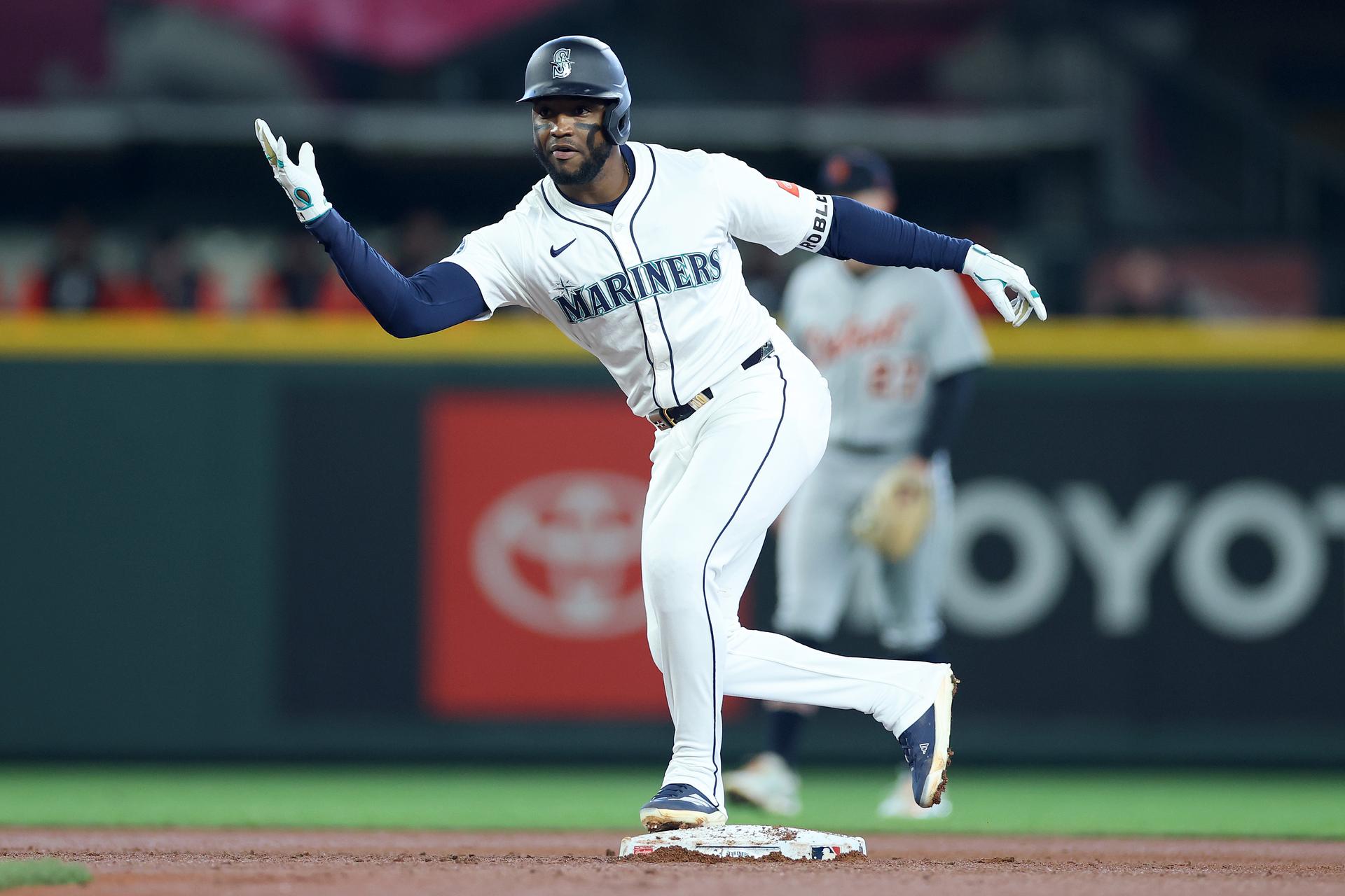 Victor Robles