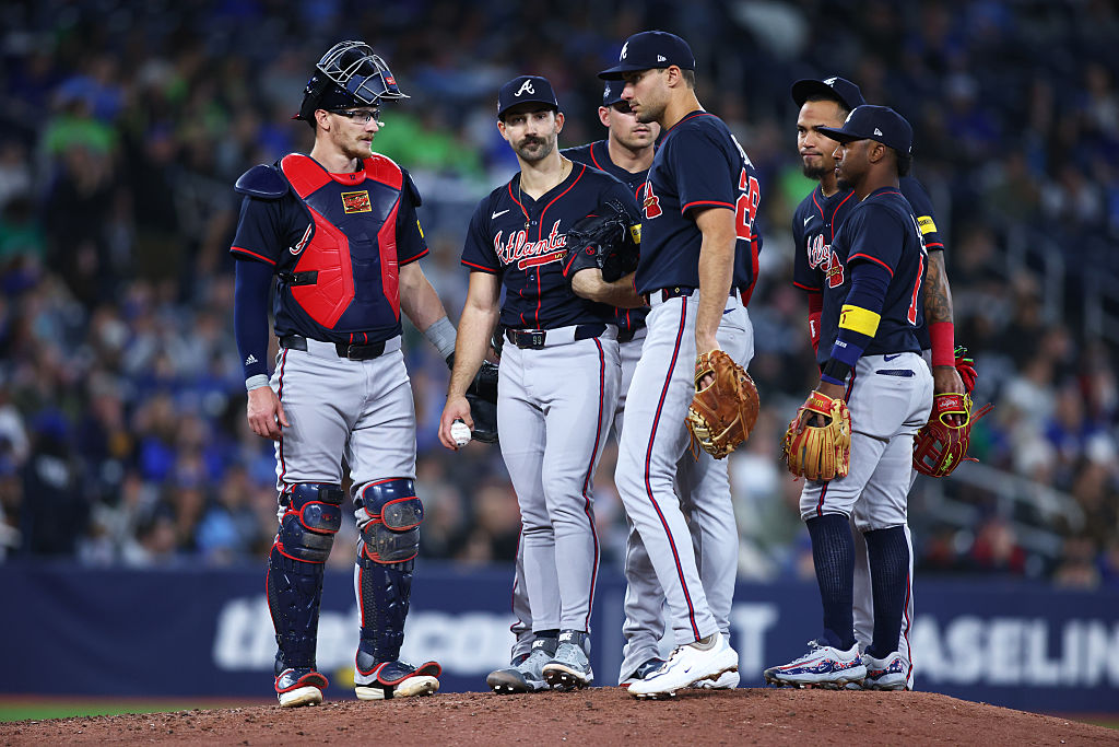 Spencer Strider and Braves gather on the mound