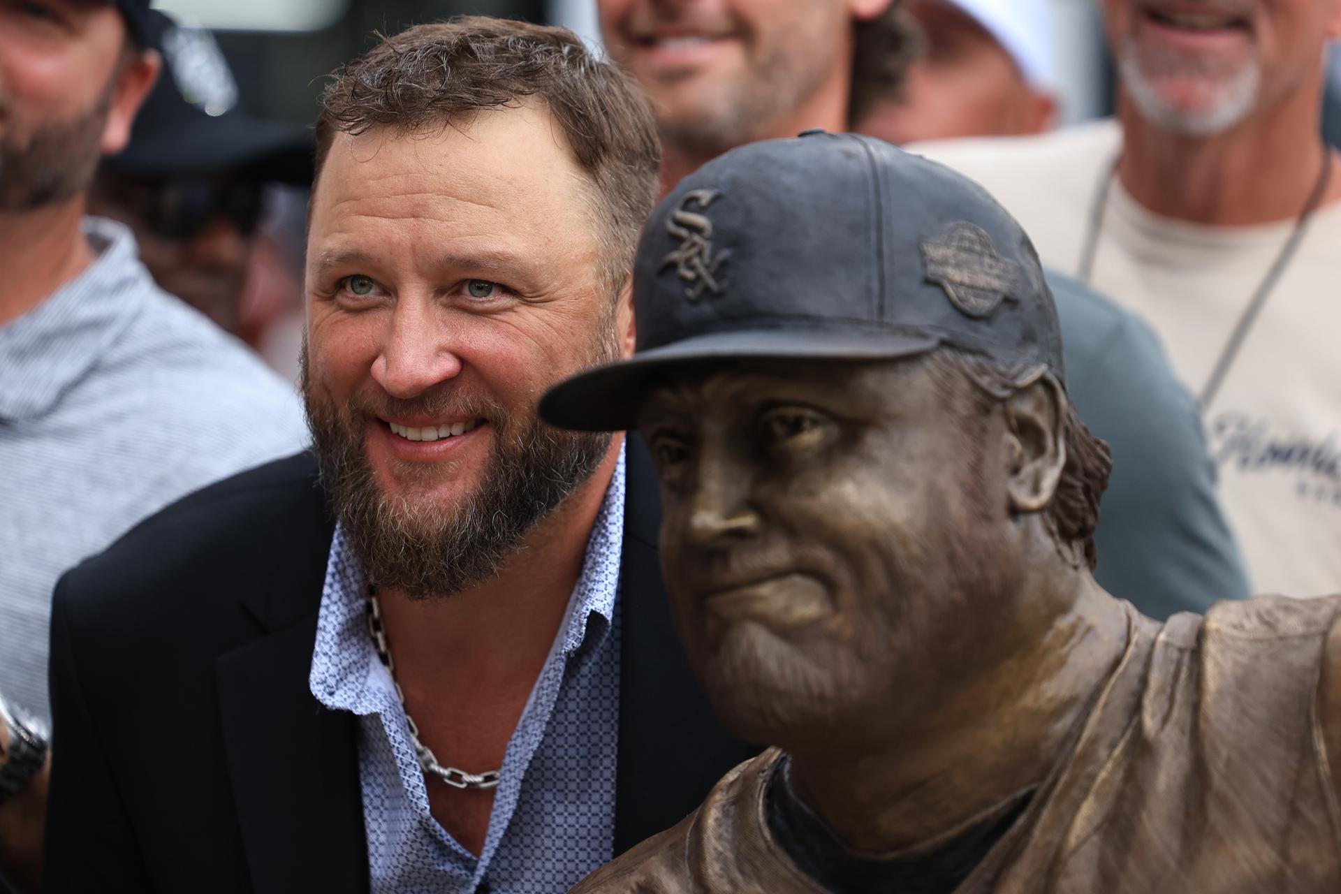 Mark Buehrle statue
