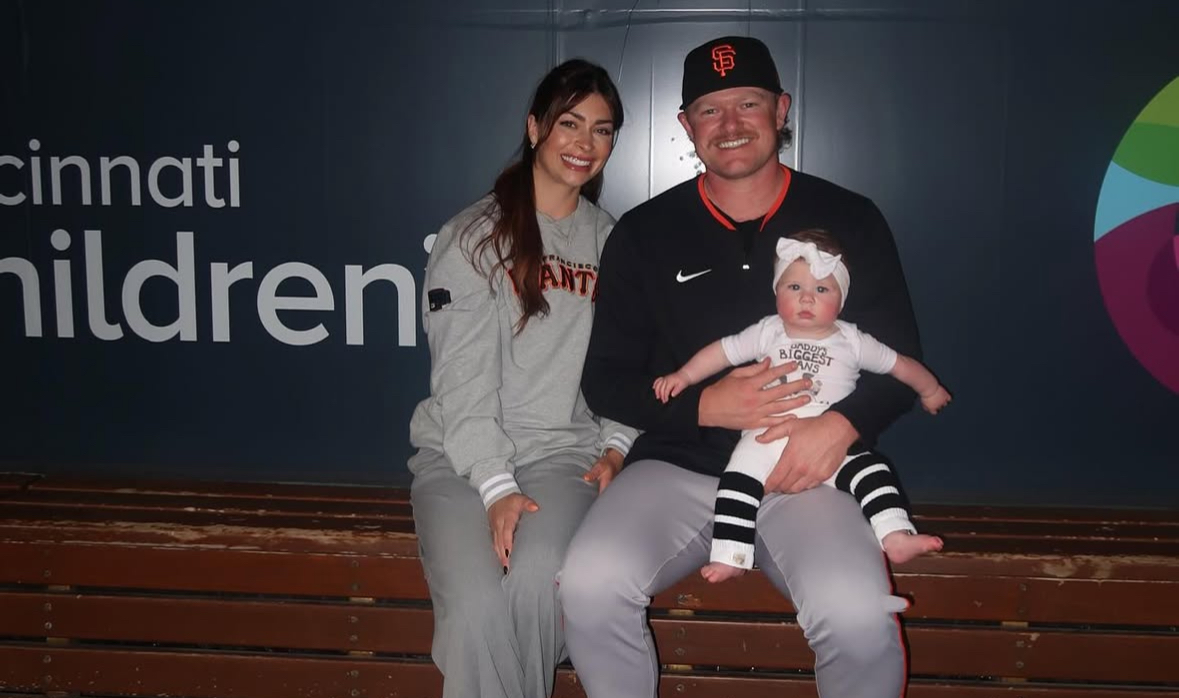 Sharidan and Logan Webb (Credit: Sharidan Webb on Instagram)