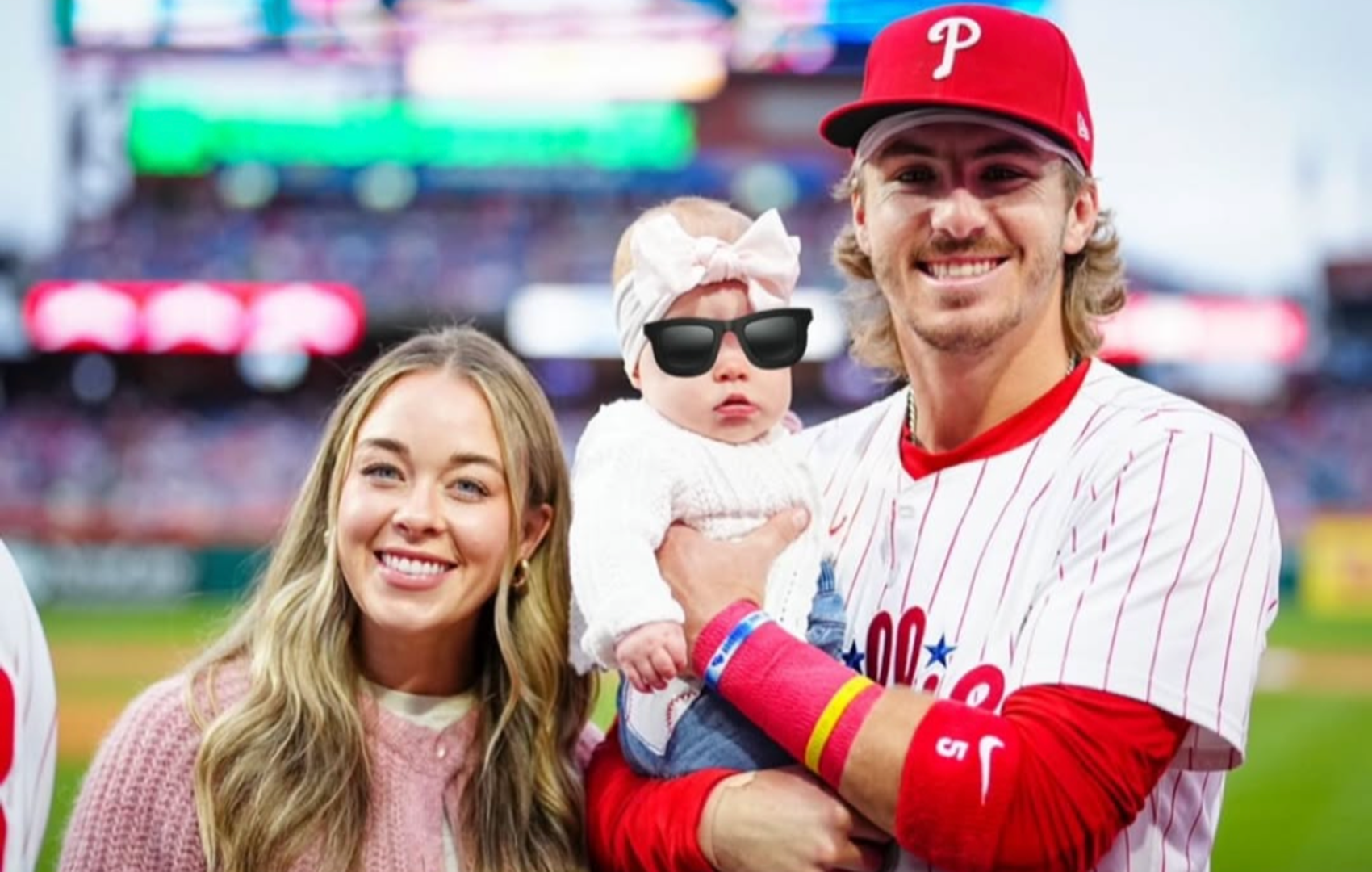 Bryson Stott with wife, Dru, and daughter, Braxtyn