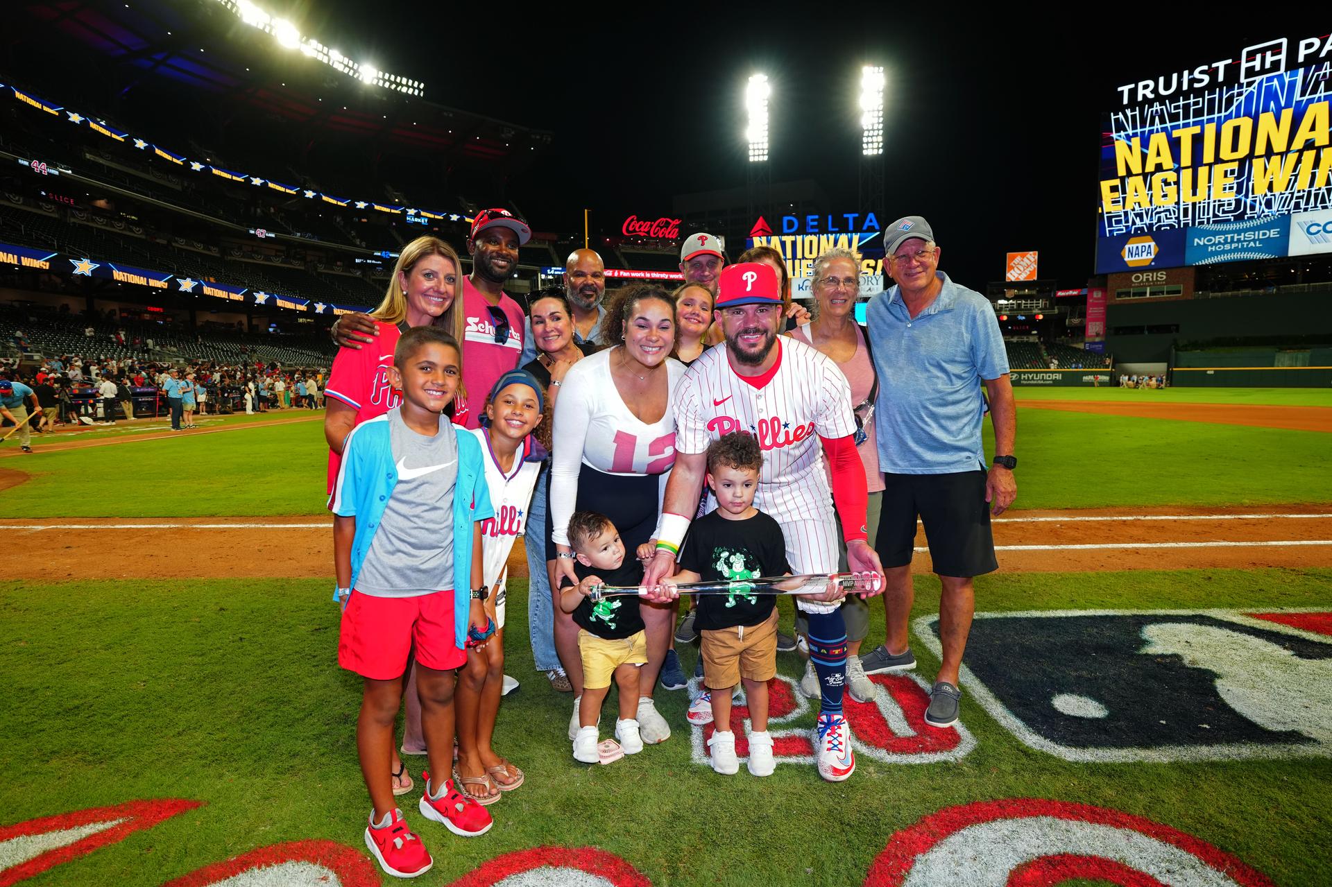 Kyle Schwarber and family