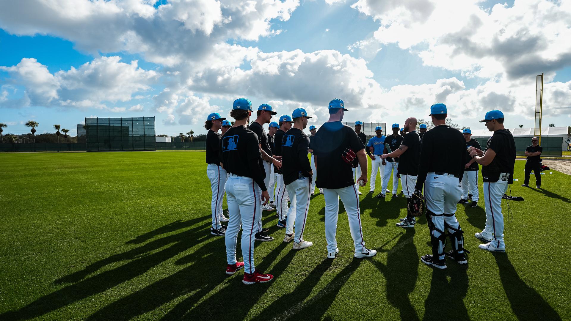 Marlins pitchers and catchers