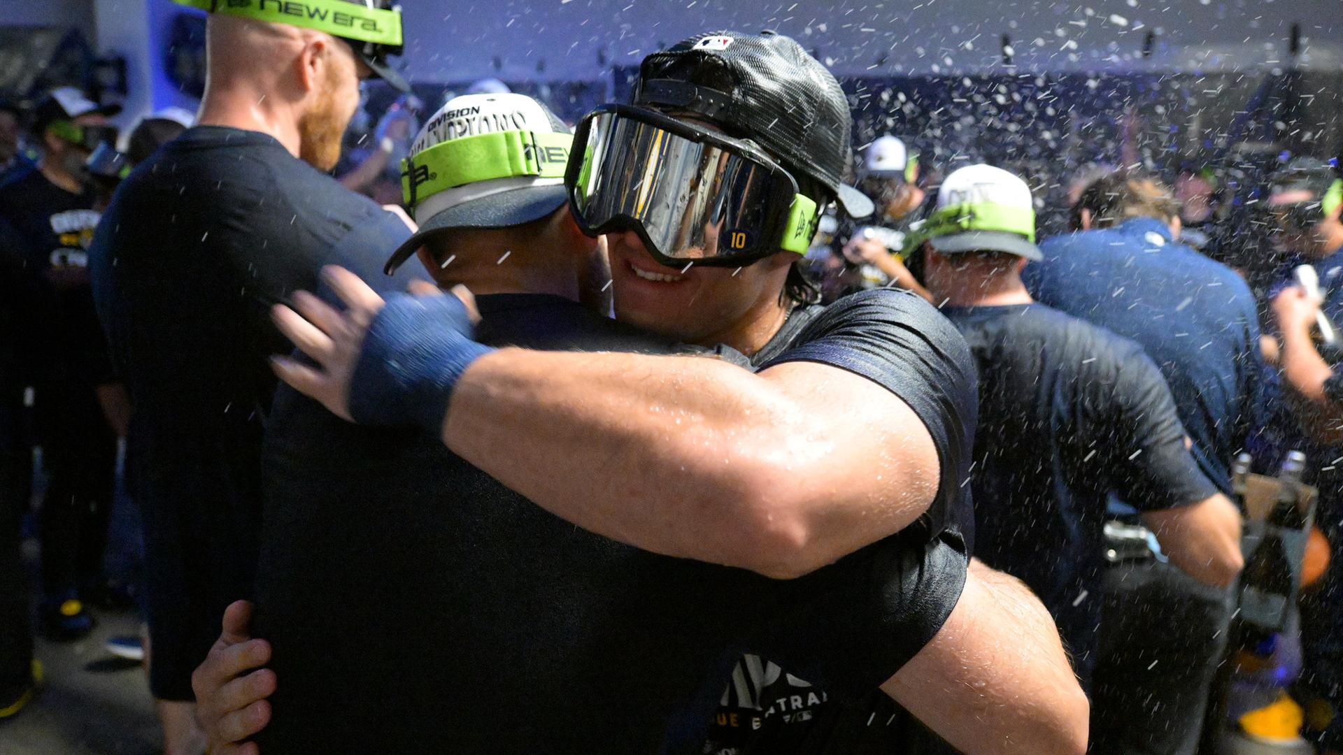Sal Frelick celebrates the Brewers' NL Central title