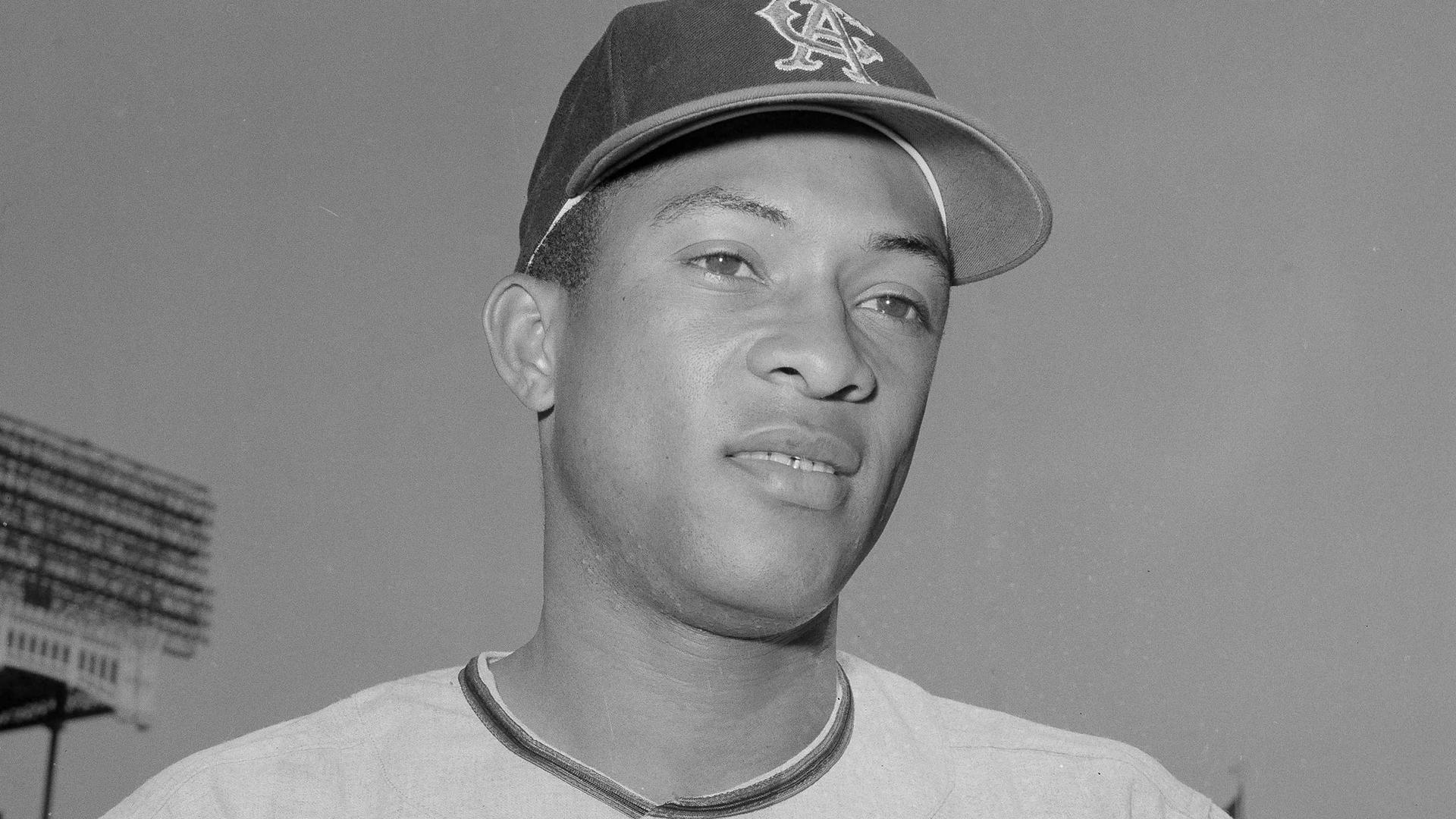 Sandy Alomar Sr. 
